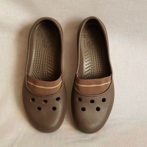 CROCS Shoes Brown Size 7 W Rubber Slip-on
